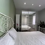 Vatican R-home Apartmán *